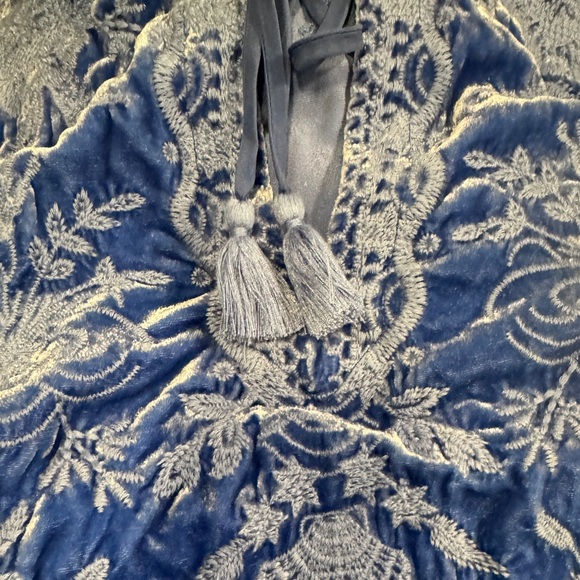 Johnny Was Embroidered Velvet Tunic Top - Picture 6 of 9